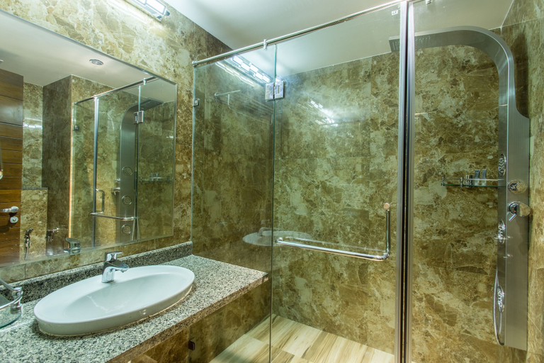 Bathroom 3, Hotel Abika Elite, Ujjain