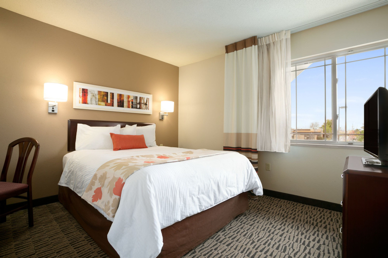 Bedroom 22