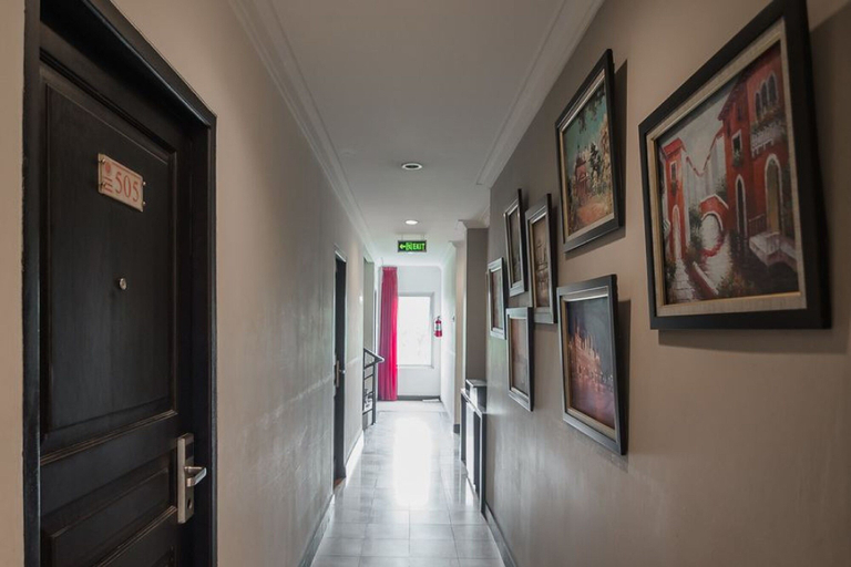 Others 4, RedDoorz Plus near Mangga Besar Station 2, West Jakarta