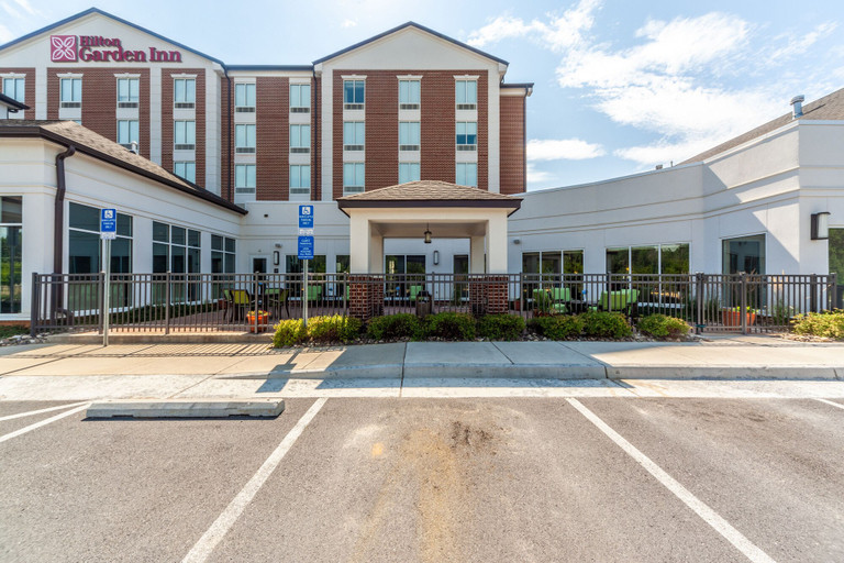 Exterior & Views 1, Hilton Garden Inn Martinsburg, Berkeley