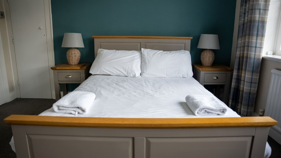 Bedroom 2, The Star Inn, Surrey