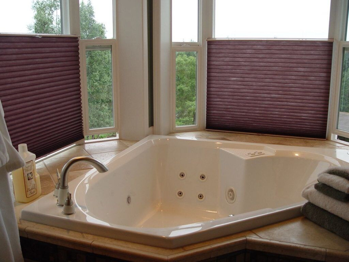 Bathroom 4, Alaska Sundance Retreat B&B, Anchorage