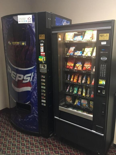 Food & Drinks 5, Super 8 by Wyndham Helena, Lewis and Clark
