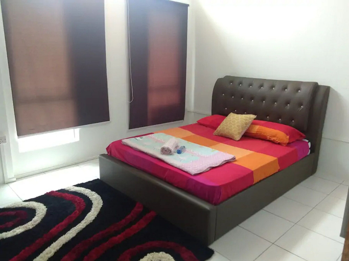 Bedroom 2, Co. Living Suite, Bandar Seri Begawan