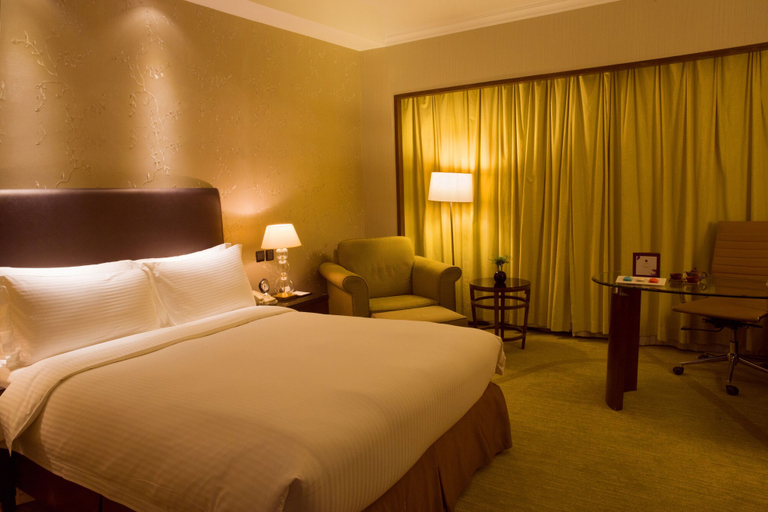 Bedroom 3, Grand Mercure Beijing Central, Beijing