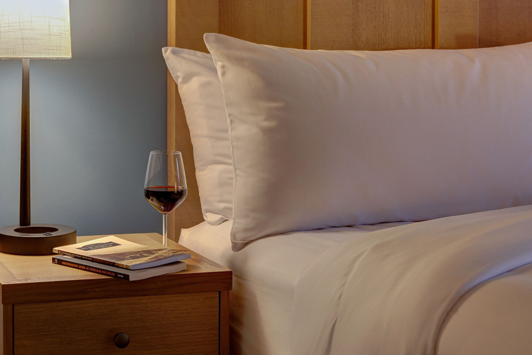 Bedroom 2, The Glen House Hotel, Coos