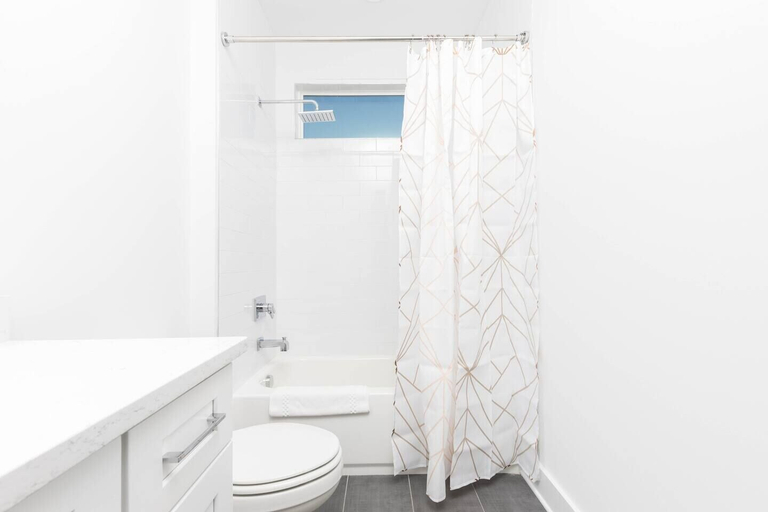 Bathroom 3, Domio Sylvan Park Massive 4BR BBQ Grill, Davidson