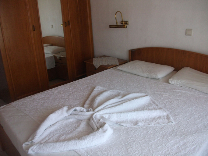 Bedroom 3, Delphin Apart Hotel, Manavgat