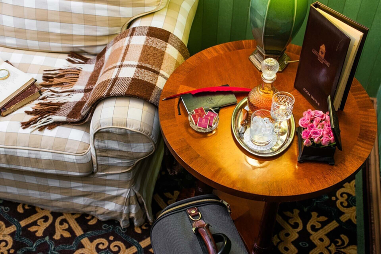 Food & Drinks 5, Lancaster Court Hotel, Sankt-Peterburg gorsovet