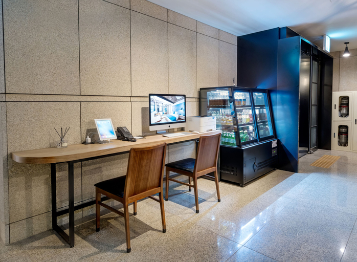 Others 2, Jamsil Delight Hotel, Songpa