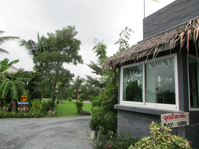 Exterior & Views 4, The Park Drive-Thru Check-In Resort, Thanyaburi