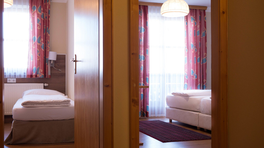 Bedroom 4, Entenwirt Seeham, Salzburg Umgebung