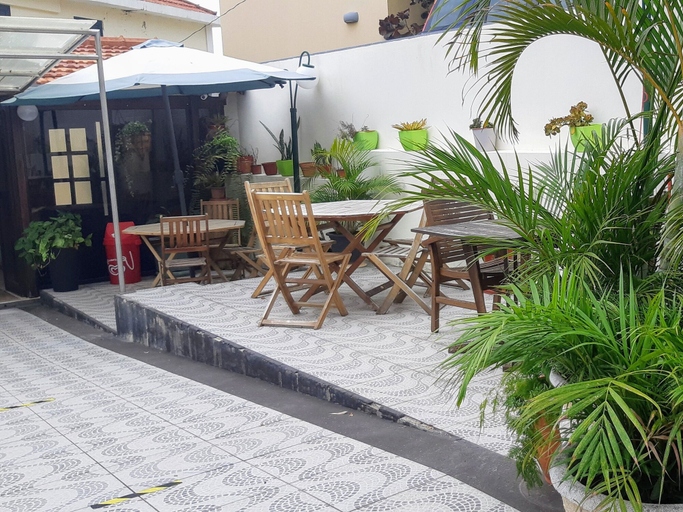 Others 4, Residencial do Vale, Funchal