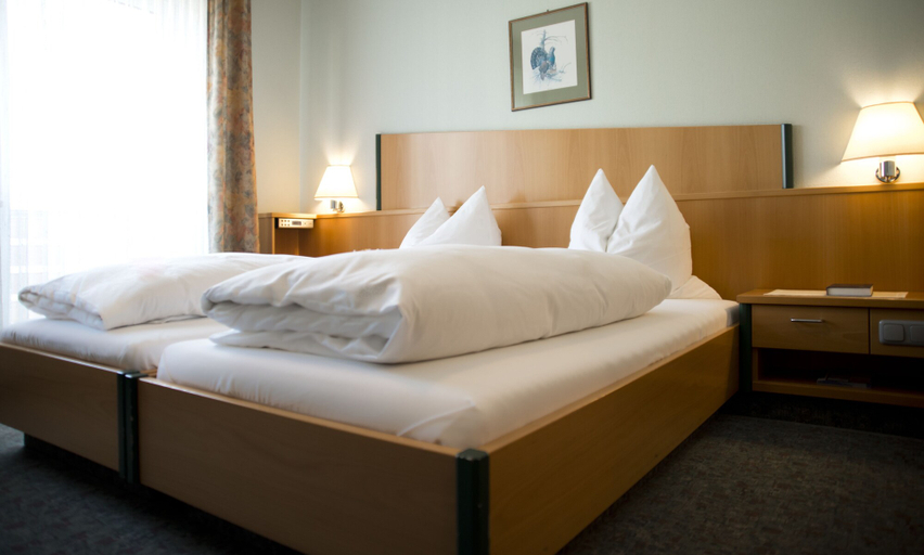 Bedroom 2, Hotel Gasthof zur Windmühle, Ansbach