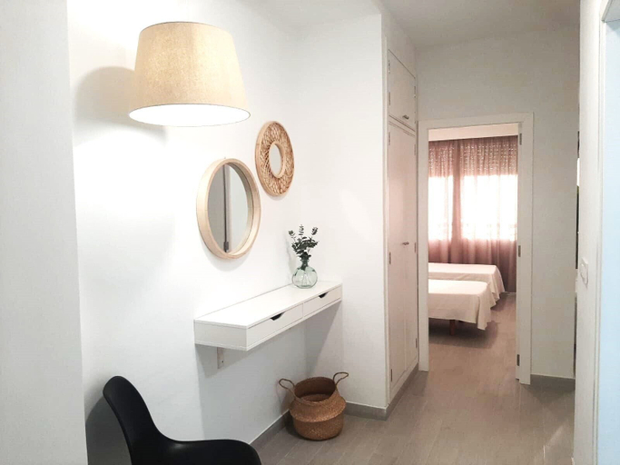 Bathroom 4, Sol Playa Suites, Valencia