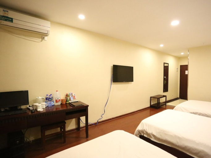 Bedroom 3, GreenTree Inn Suzhou Yongqiao District Railway Station Express Hotel, Suzhou