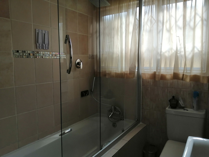Bathroom 3, Onyx On Sycamore, City of Cape Town