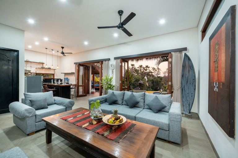 Others 5, Villa Anyar, Badung