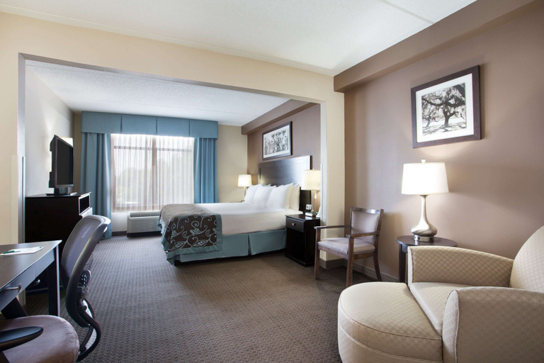 Bedroom 2, Wingate by Wyndham Raleigh South / Garner, Wake