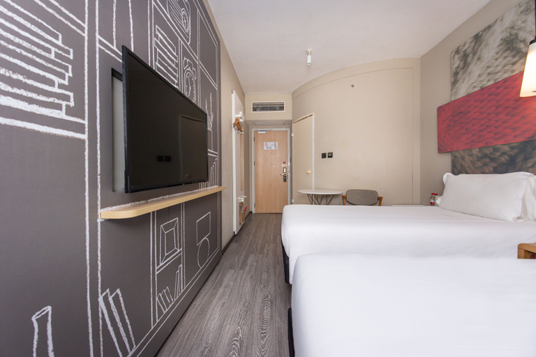 Bedroom 3, ibis Shanghai Lianyang, Shanghai