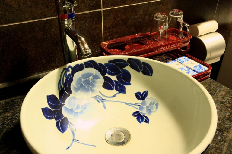 Bathroom 4, Xingshengjiu Inn, Jinzhong