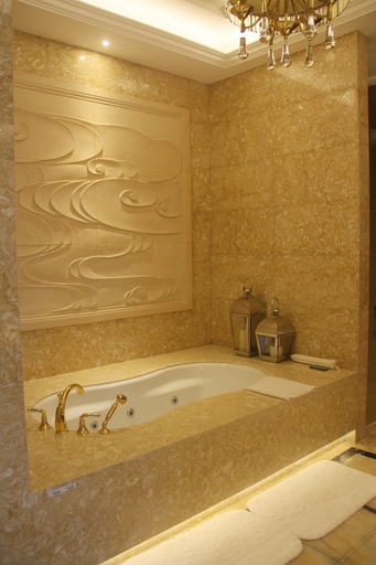 Bathroom 5, Doubletree by Hilton Chongqing Wanzhou, Chongqing