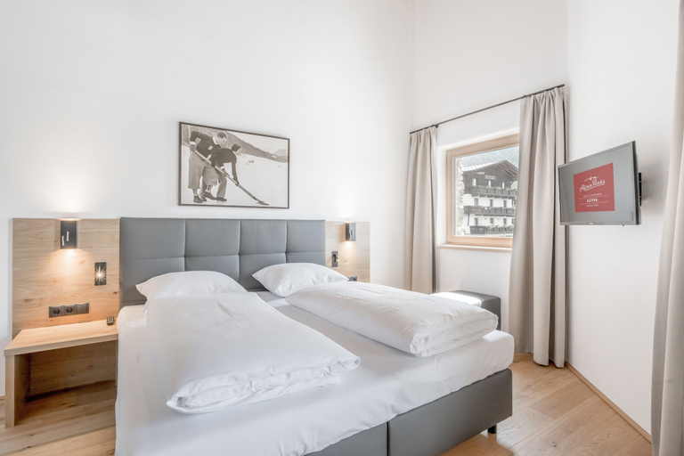 Bedroom 3, AlpenParks Chalet & Apartment Alpina Seefeld, Innsbruck Land