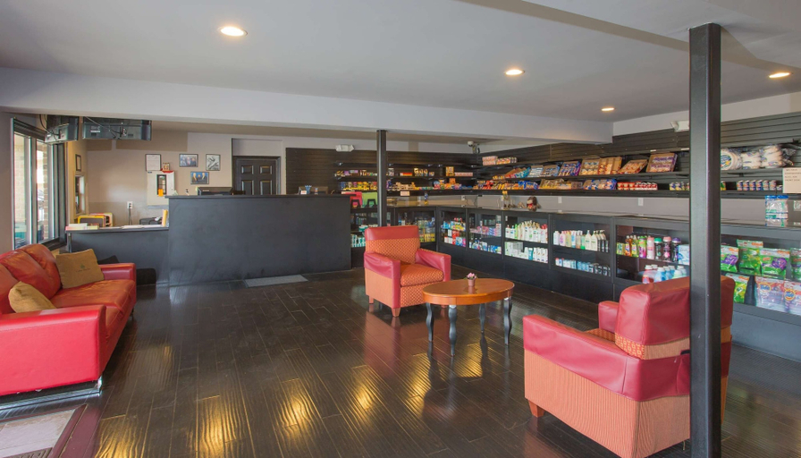 Food & Drinks 5, Studios and Suites 4 Less Battlefield Blvd, Chesapeake