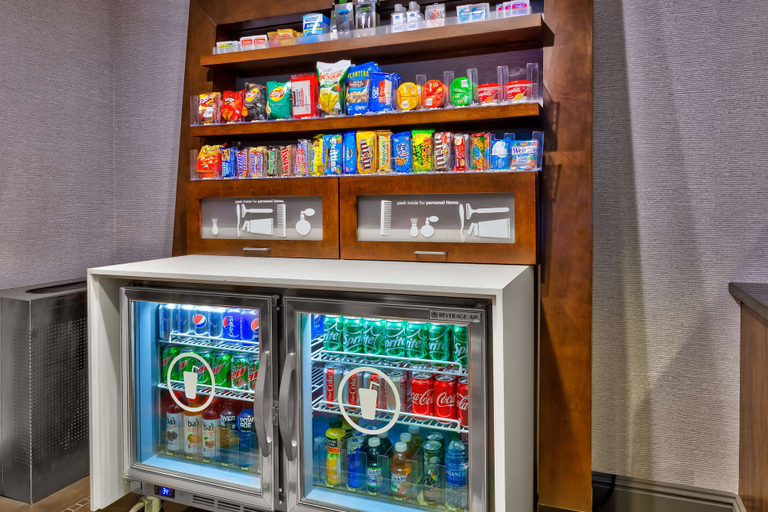 Food & Drinks 5, Hampton Inn Traverse City, Grand Traverse