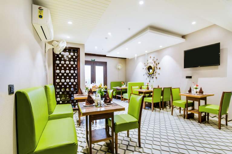 Food & Drinks 5, Hotel Blue Stone - Nehru Place, Delhi