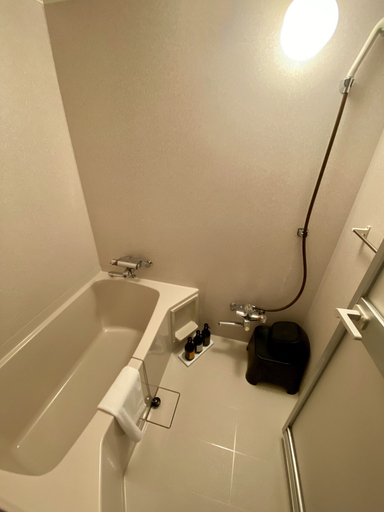 Bathroom 3, Shioyu Naginoto, Karatsu
