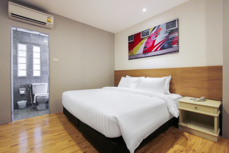 Bedroom 4, Pula Silom, Bang Rak