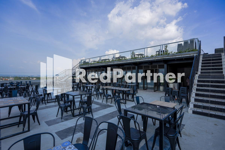Food & Drinks 19
