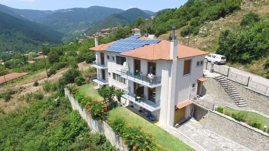 Exterior & Views, To Kallion, Central Greece