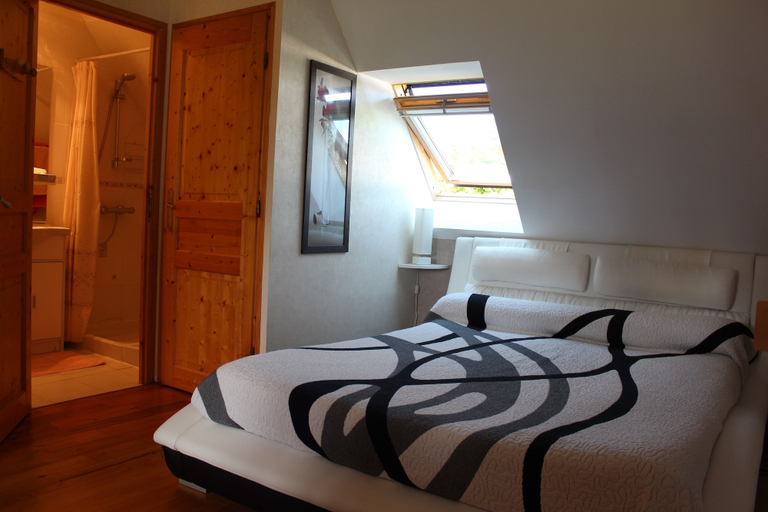 Bedroom 5, B&B du Clos Devalpierre   (Adult Only), Calvados