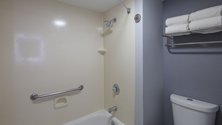 Bathroom 3, Best Western Carlisle South, Cumberland