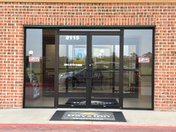 Exterior & Views 2, Days Inn by Wyndham Baytown East, Chambers