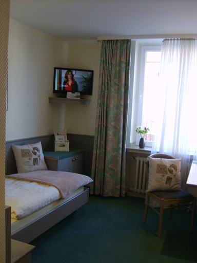Bedroom 4, City Deutsches Haus, Hagen