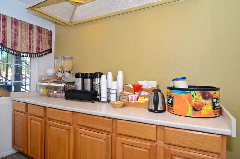 Food & Drinks, Americas Best Value Inn Chico, Butte