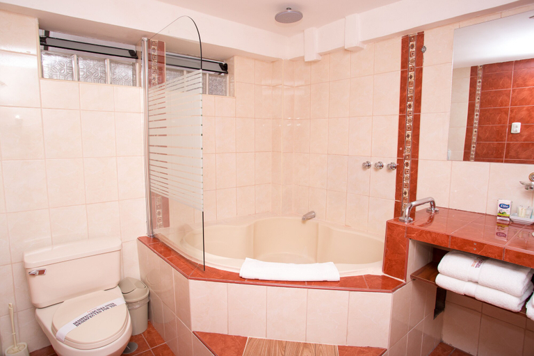 Bathroom 4, Hotel Arcangel, Cusco