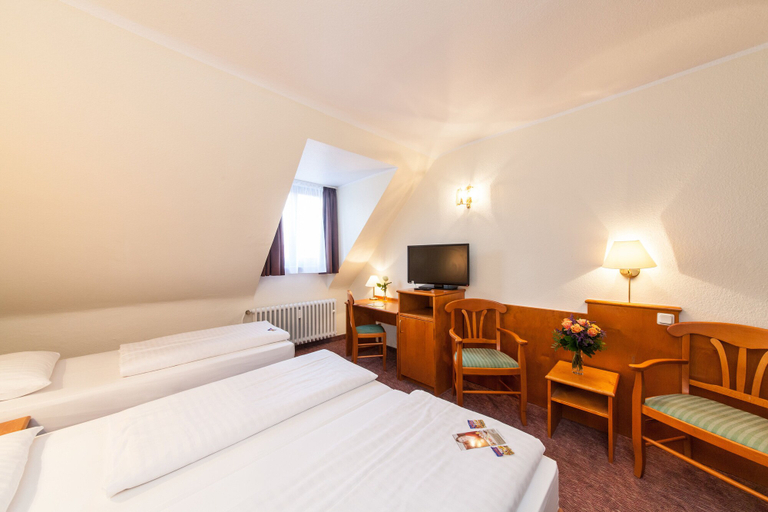 Bedroom 3, Hotel Ahl Meerkatzen, Köln