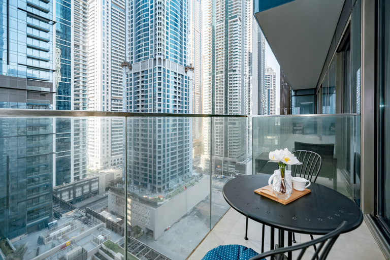 Balcony view 4, HiGuests - Marina Gate Tower, Dubai