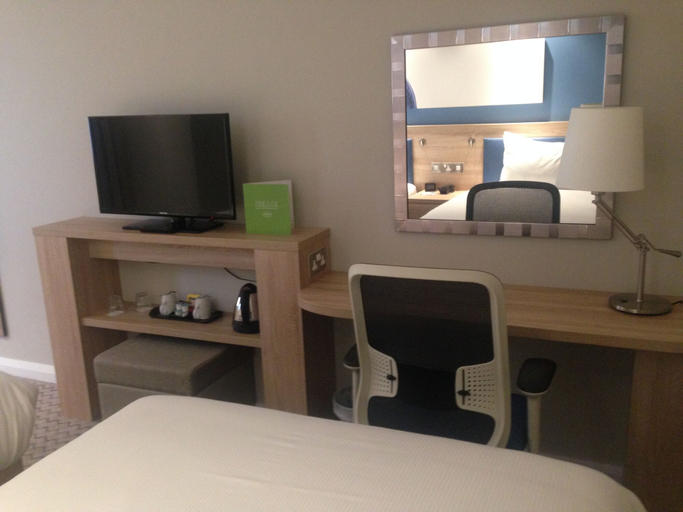 Bedroom 3, Hampton by Hilton Glasgow Central, Glasgow