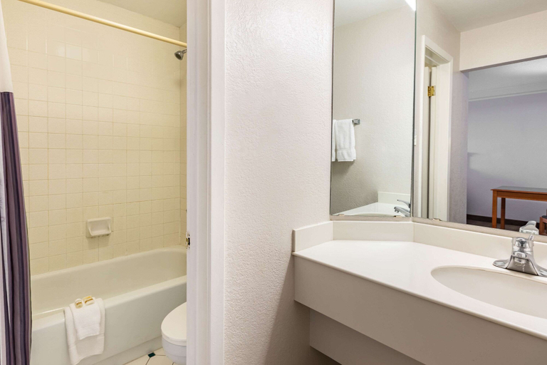 Bathroom 4, La Quinta Inn by Wyndham El Paso West, El Paso