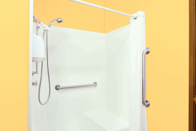 Bathroom 4, Super 8 by Wyndham Mitchell, Davison