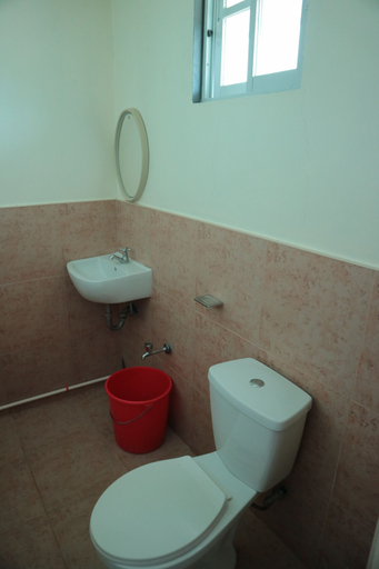 Bathroom 4, S-E Hotel and Residence, Malay