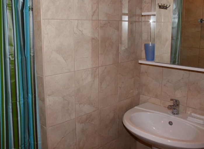 Bathroom 4, Duna Hotel, Vysokogorskiy rayon