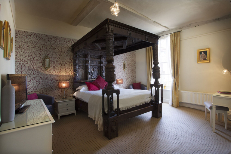 Bedroom 3, The George Hotel, Kent