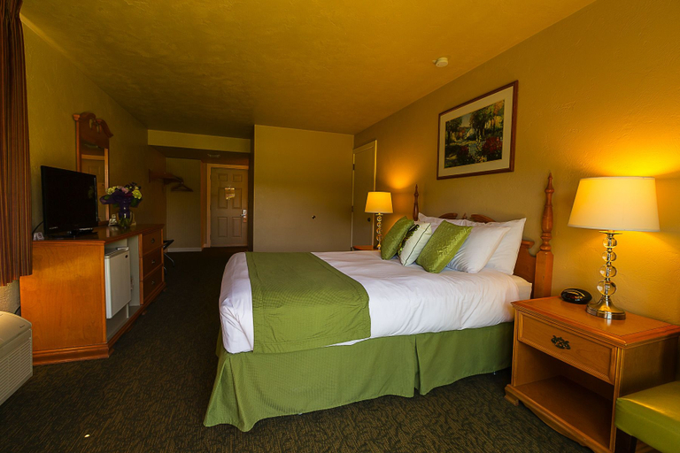 Bedroom 3, Der Ritterhof Inn, Chelan