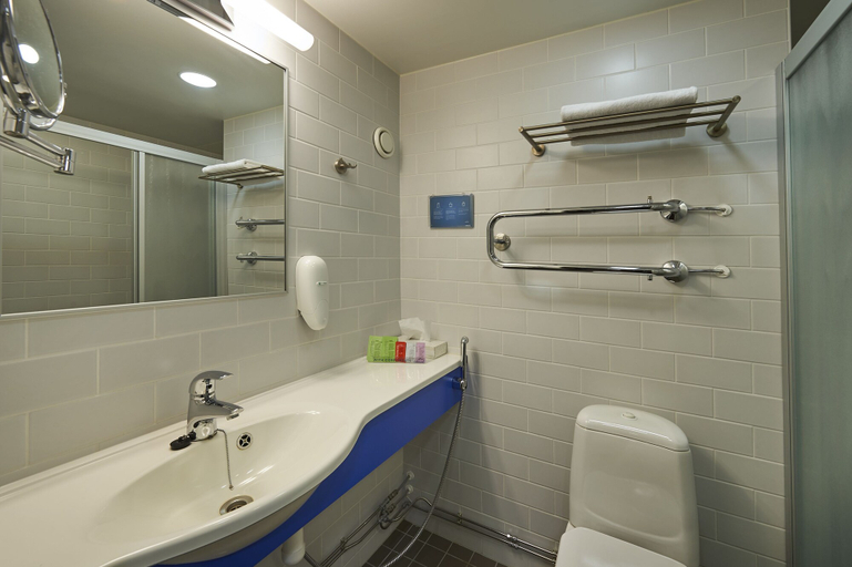 Bathroom 4, Scandic Mikkeli, Southern Savonia